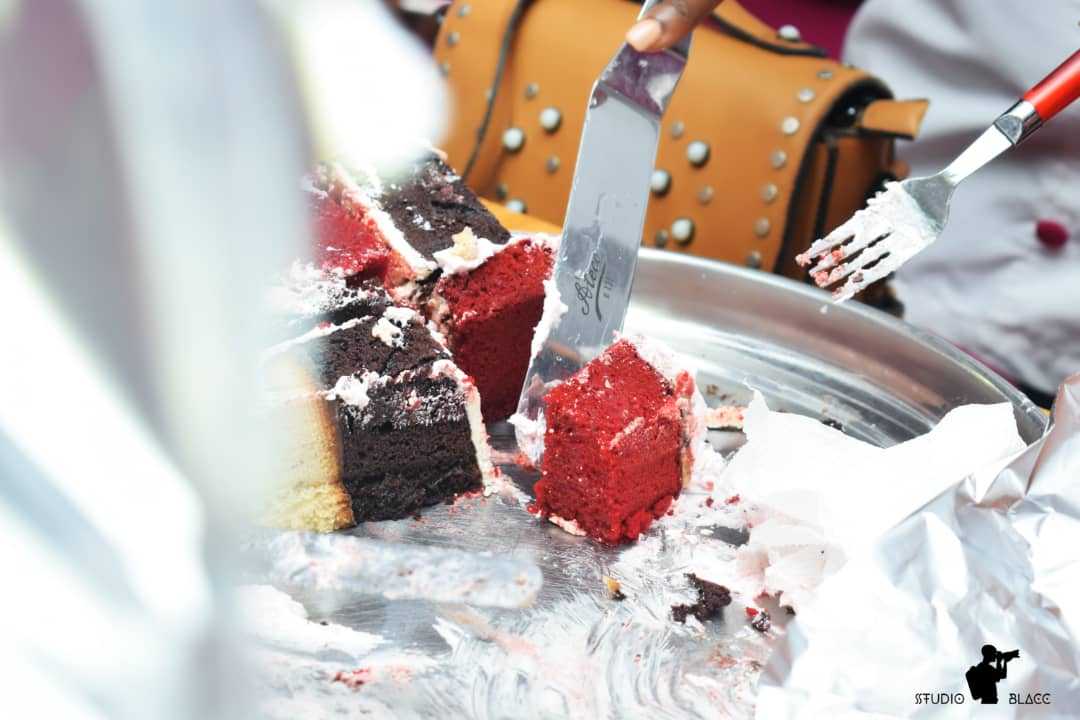 Rheds Indulgence cake luxury 2 | Boldin Website Developer