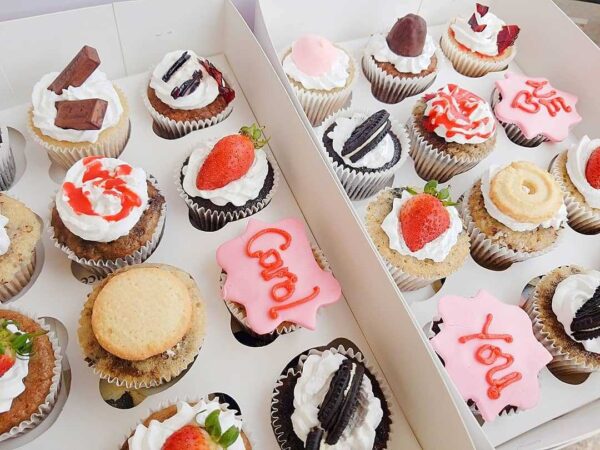 Rheds indulgence - cupcakes - cakes 5 | Boldin Website Developer